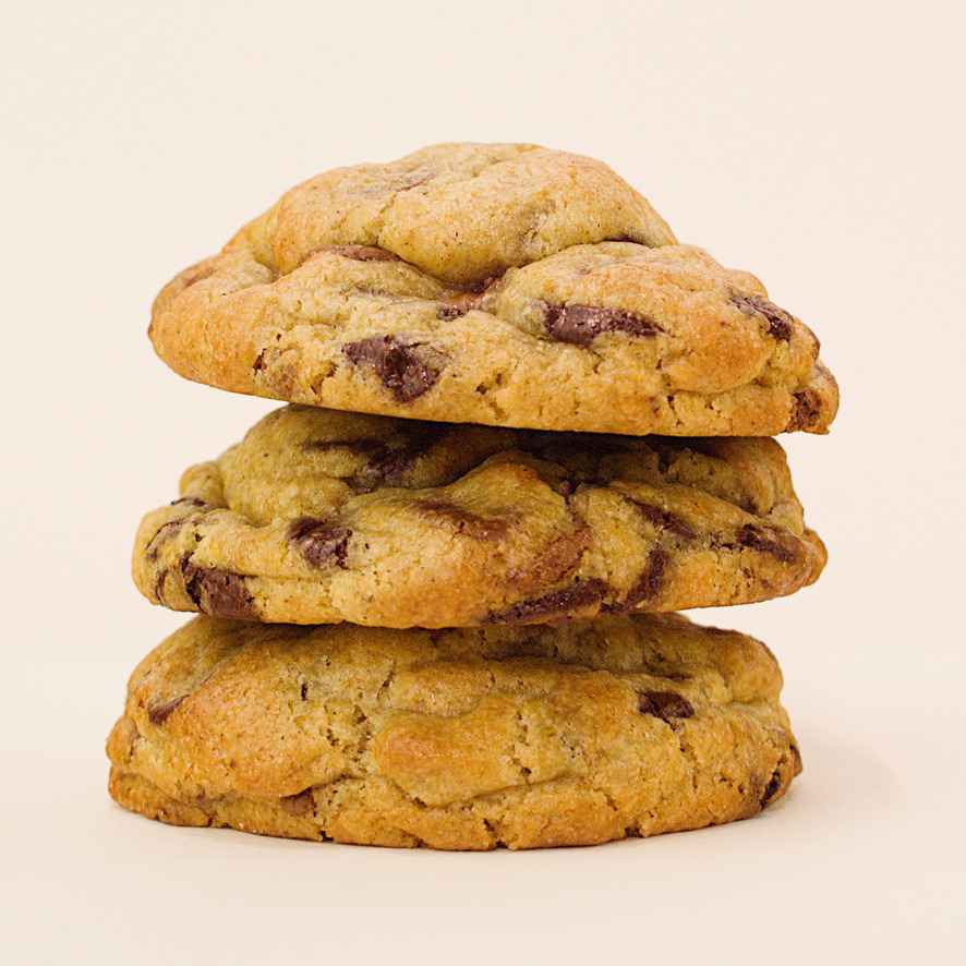 Same day cookie delivery London, freshly baked office cookies by Happy Crumb Bakery
